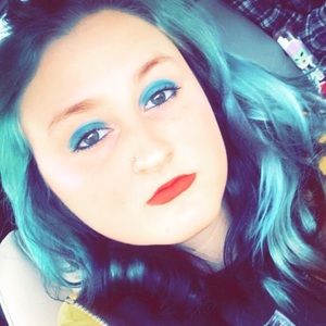 Meet your Posher, Mckenzie